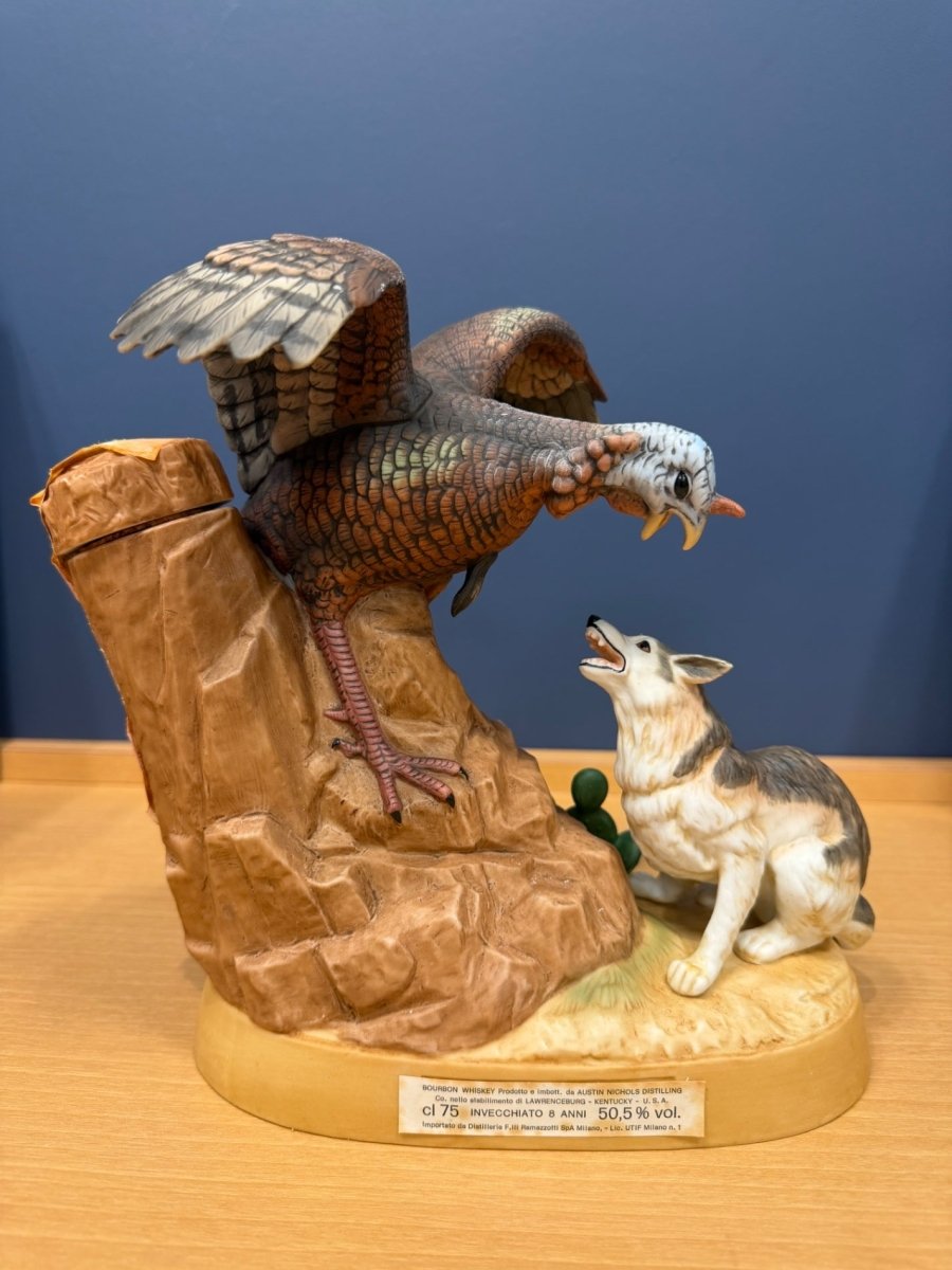 ワイルドターキー WILD TURKEY 8年 陶器ボトル 七面鳥と狼 700ml