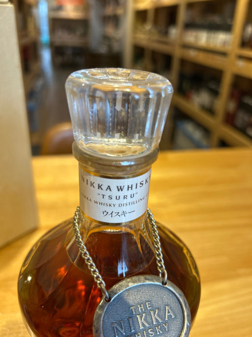 Nikka Whisky "Tsuru" Slim Bottle 700ml 43% with Gift Packaging by Masataka Taketsuru