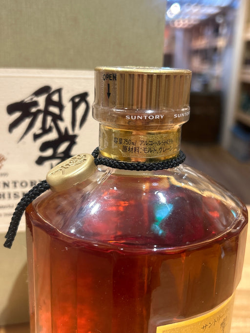 響　金キャップ ゴールドラベル  750ml