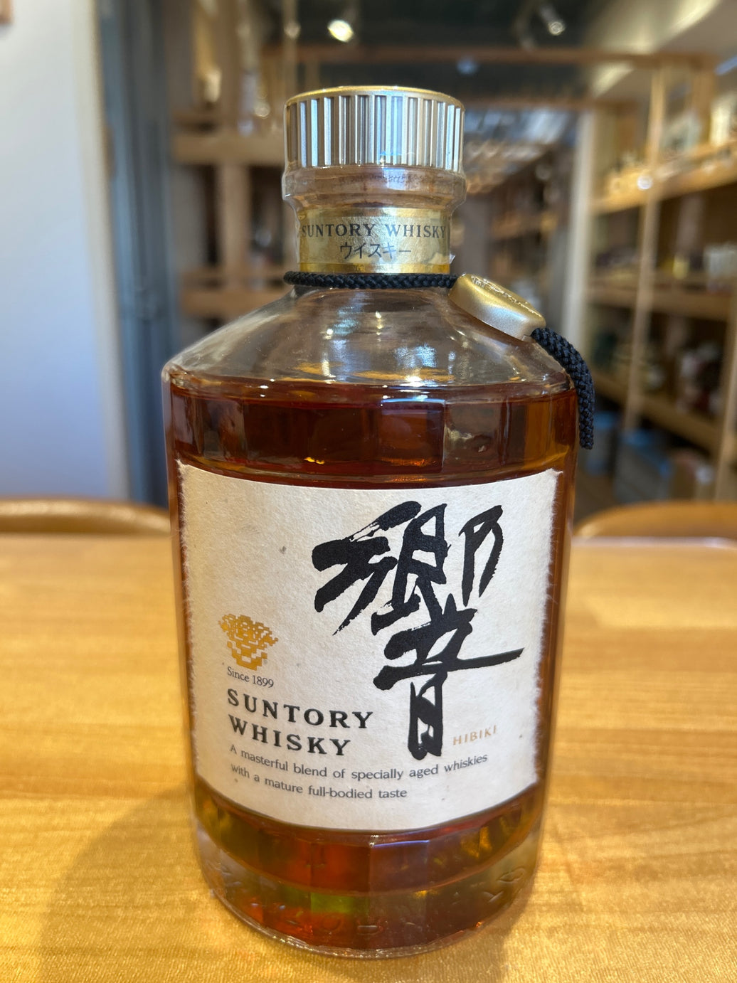 響　金キャップ ゴールドラベル  750ml