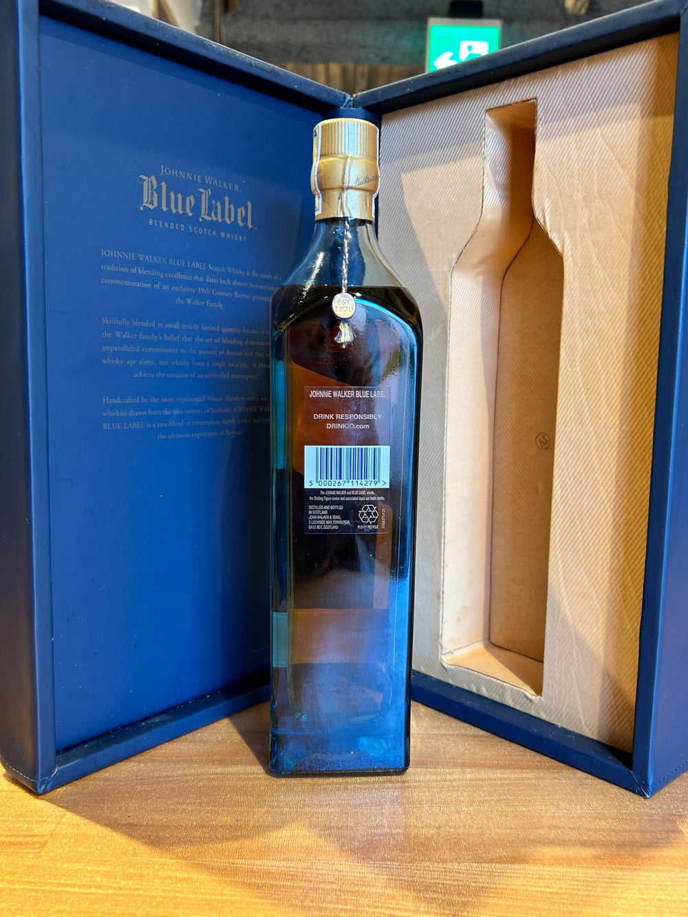 ジョニーウォーカー ブルーラベル 箱付き/海外版　750ML